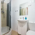Grodzka 42 *