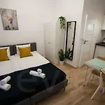 Hotel Grodzka 42 *